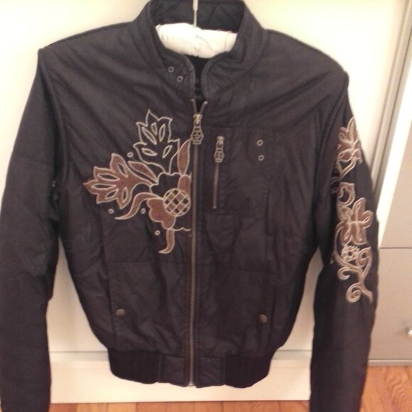 DIESEL WINTER COAT W/DECROTIVE APPLIQUES SIZE SMALL - Picture 2 of 4